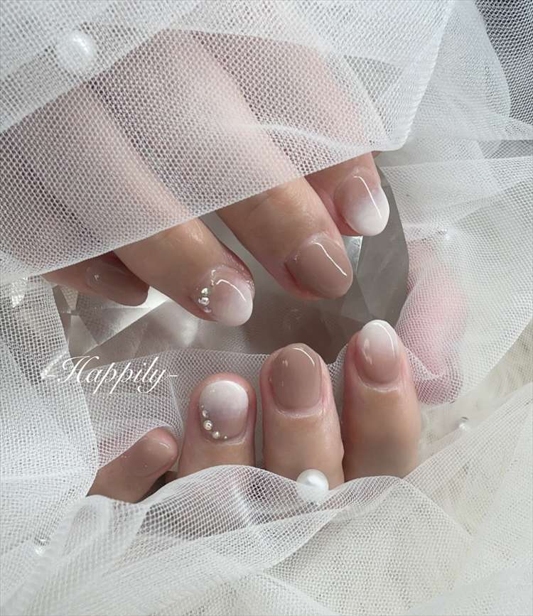 ホワイトグラデーション