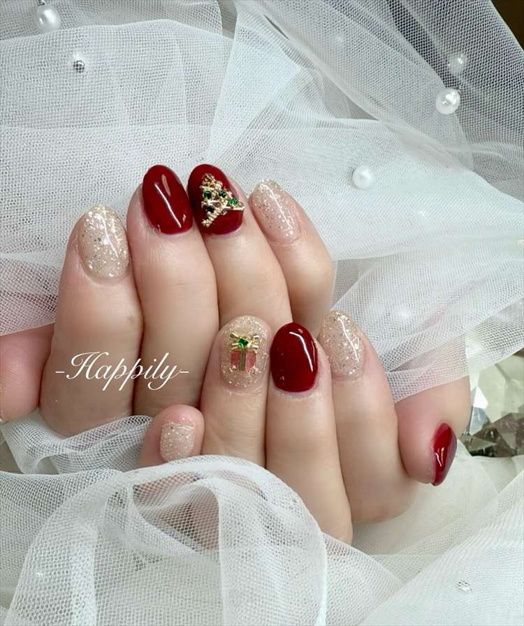 ボルドーレッド×シャンパンゴールド