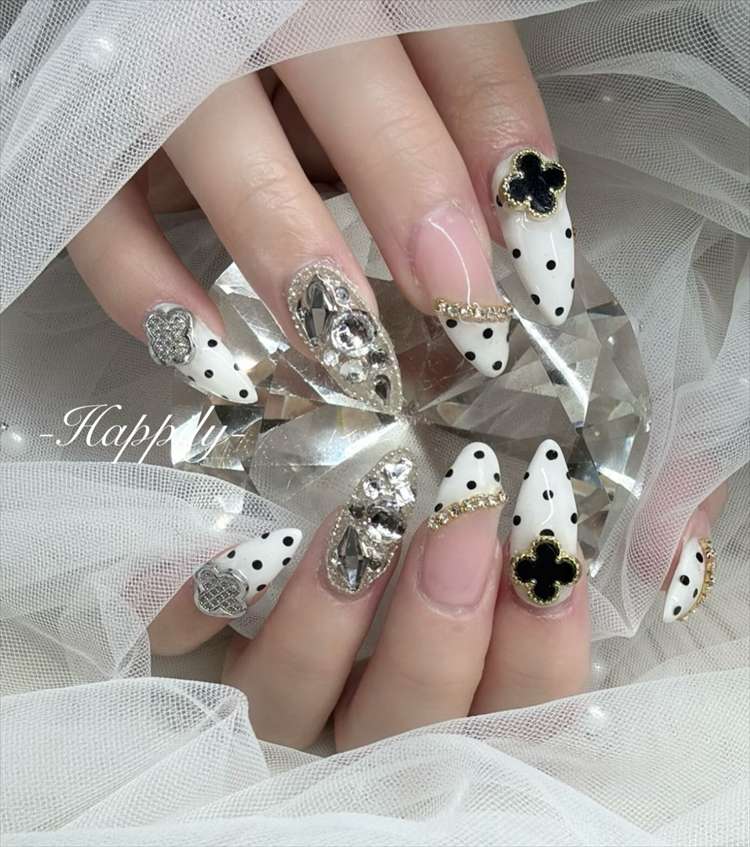 ドット＆クローバー