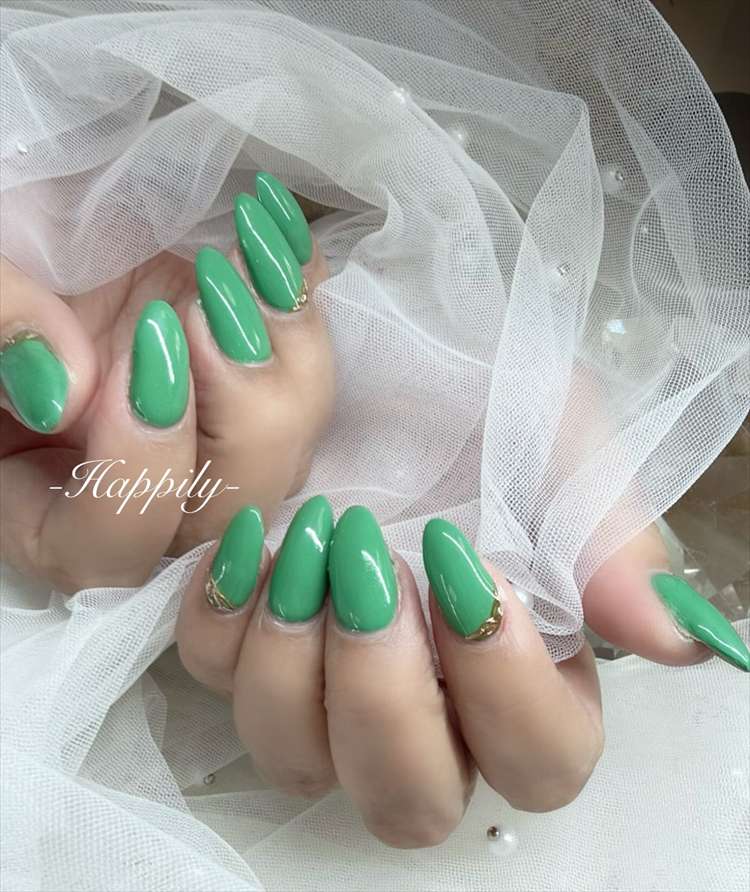 鮮やかグリーン 鮮やかグリーン