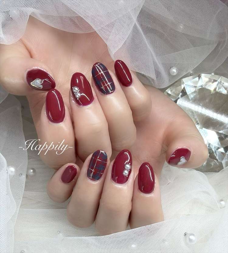 バレンタインネイル赤チェック
